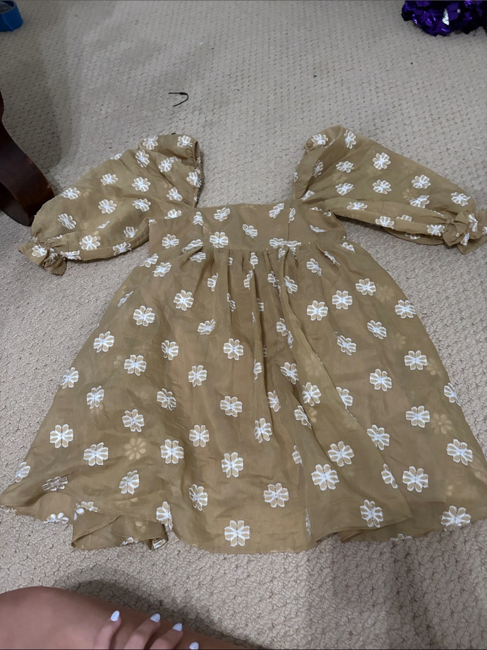 Storia Tan Puff-Sleeve Dress with White Floral Embroidery